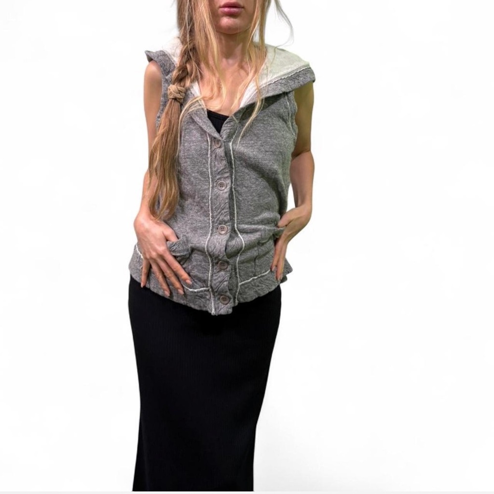 Eileen Fisher cotton hooded sleeveless sweater vest button up top XS grey white